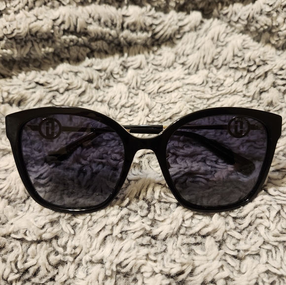 Marc Jacobs Accessories - Sale🥰 Marc Jacobs Nyc Cat Eye Sunglasses Brand New